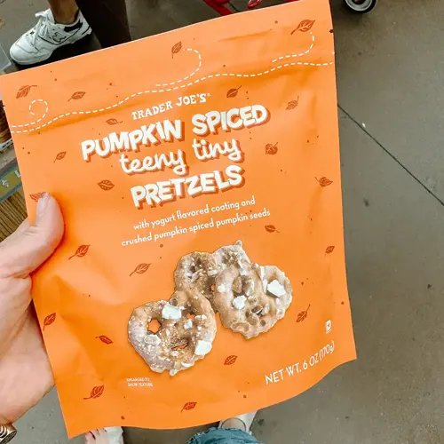 pumpkin spiced teeny tiny pretzels