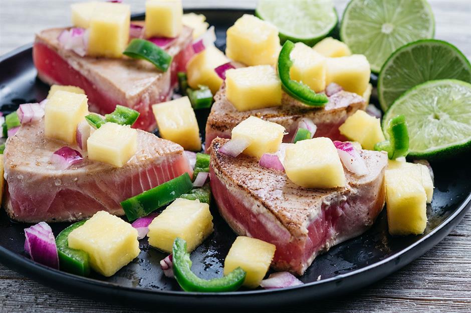 Tuna Steak With Pineapple Salsa