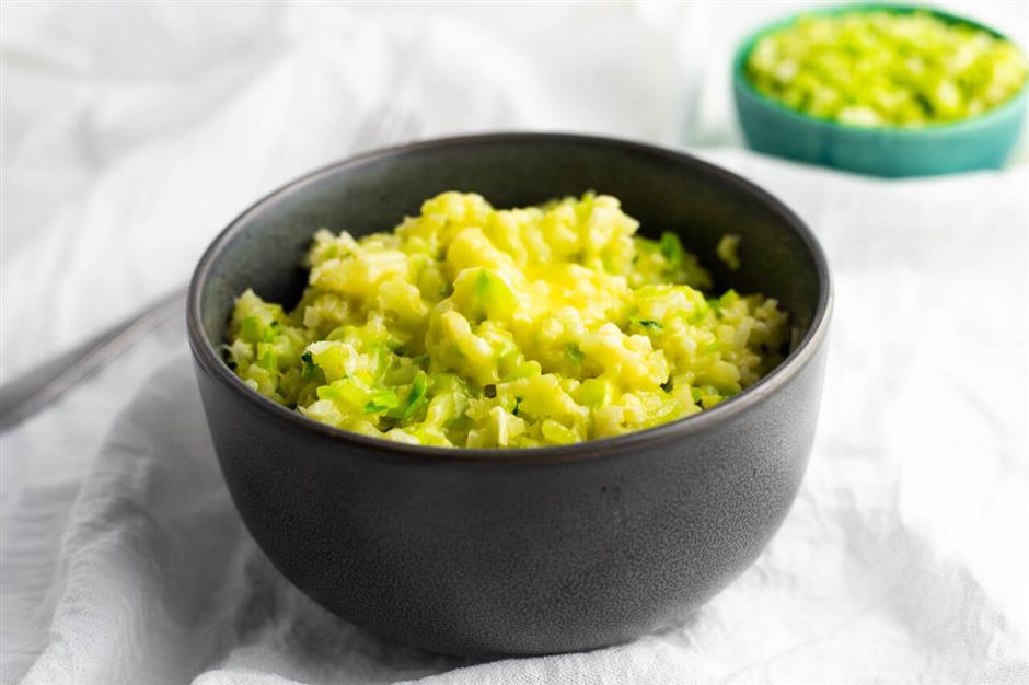 Keto Cheesy Cauliflower and Broccoli Rice