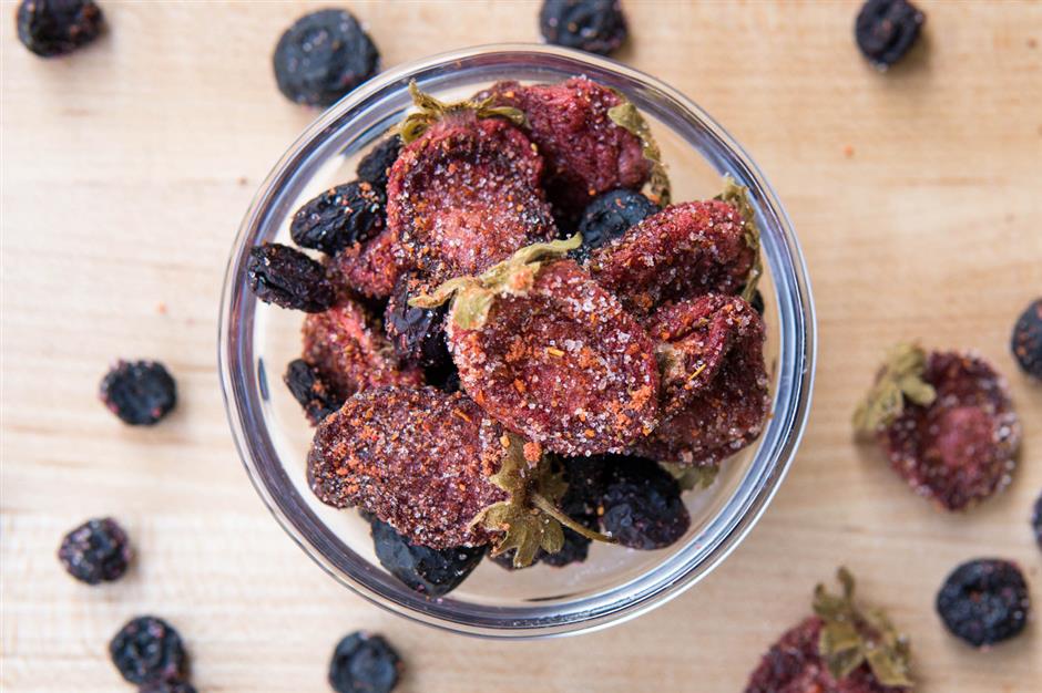 Sweet & Spicy Oven Dried Berries