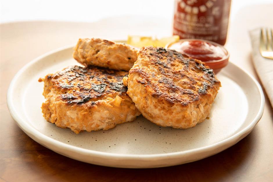 Sriracha Turkey Burgers