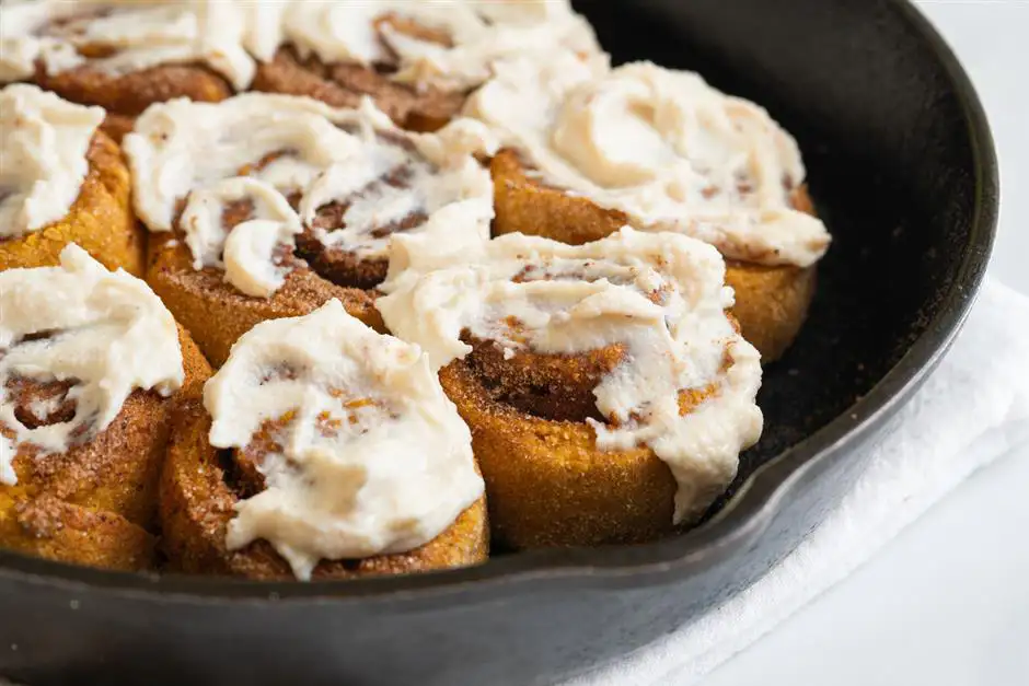 Pumpkin Spice Cinnamon Rolls with Maple Ricotta Frosting